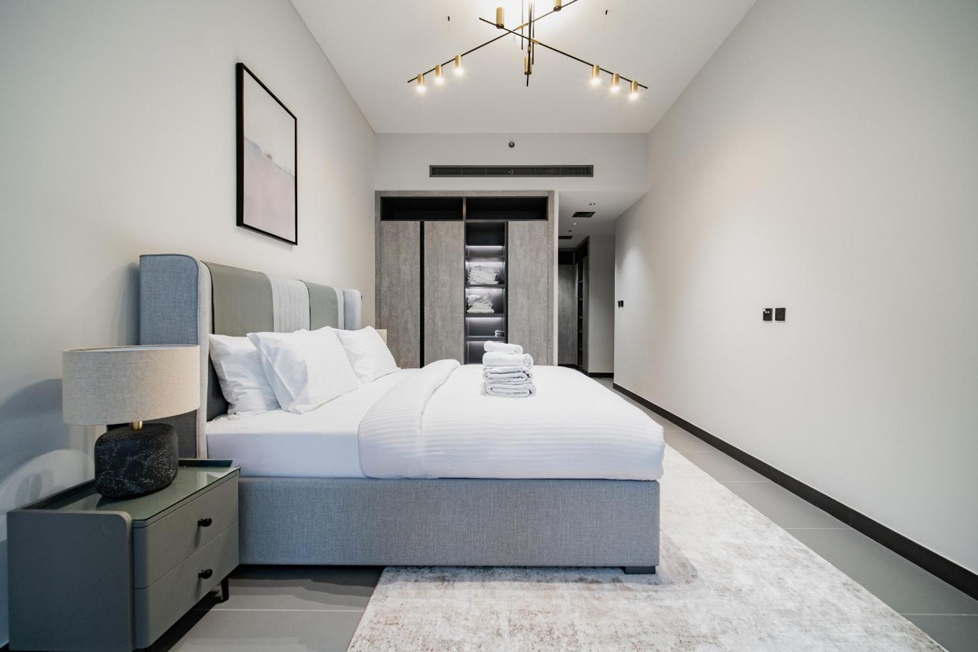 Apartment Near Metro - Spacious 1br Jlt & Free Baby Gear