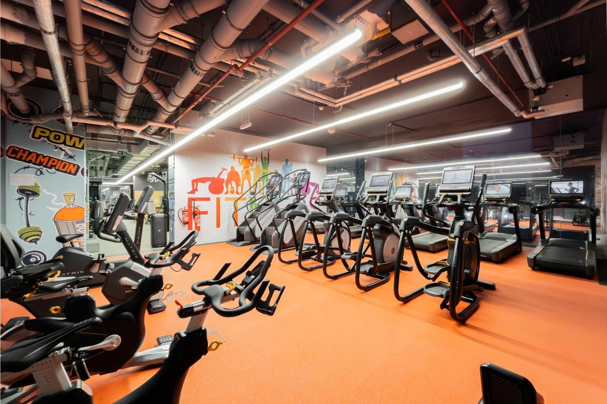Near Metro - Spacious 1br Jlt & Free Baby Gear Dubai
