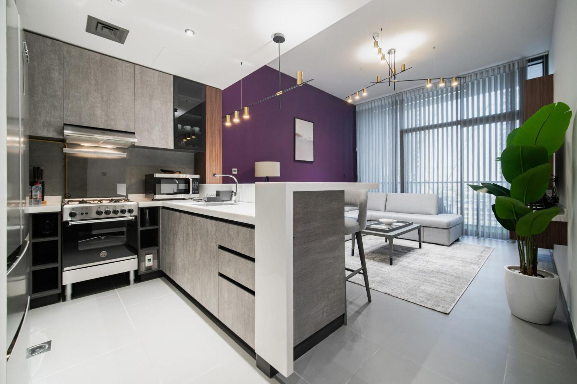 Near Metro - Spacious 1br Jlt & Free Baby Gear * Dubai