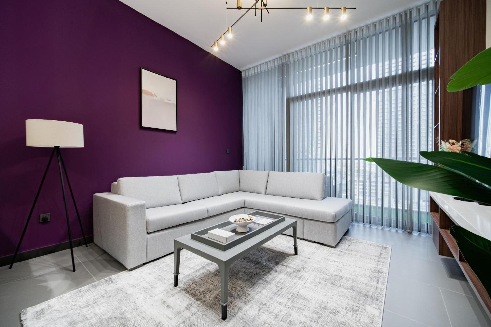 Apartment Near Metro - Spacious 1br Jlt & Free Baby Gear